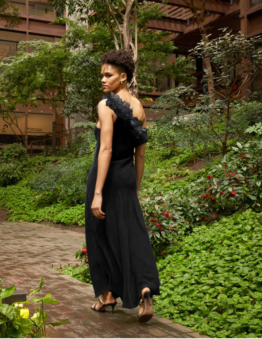 Flora Noir